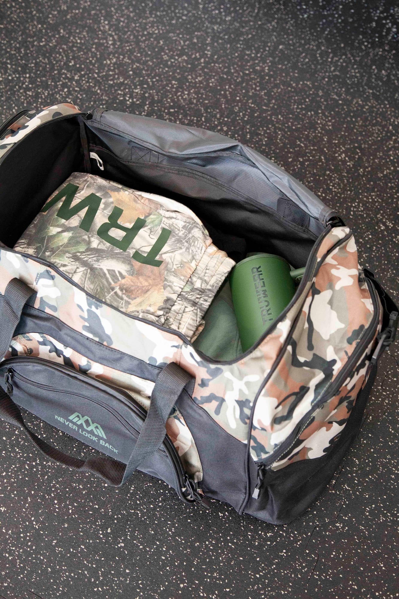 Custom Branded Apparel That Helps Teams Start the Year Looking Unified